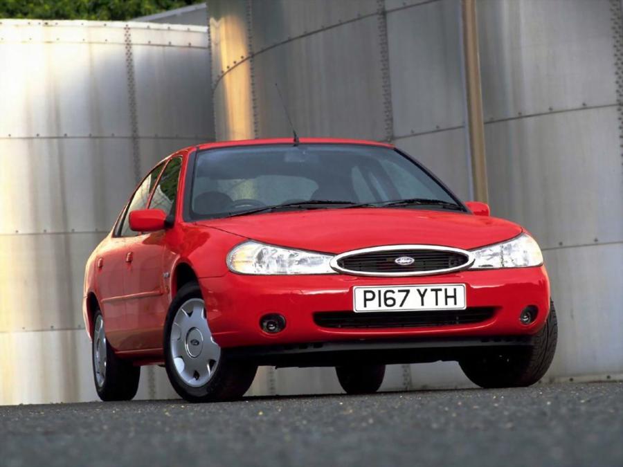 Ford Mondeo Sedan 1996 года  (UK) (фото 3 из 3)
